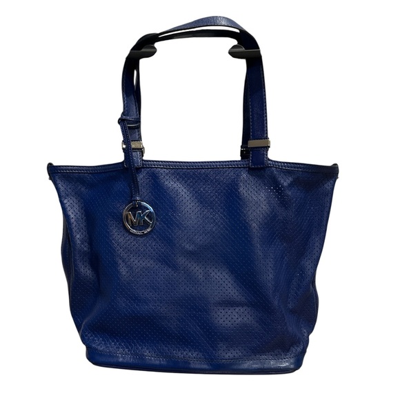 Handbags - Michael Kors Elegant Blue Tote Bag silver leather purse handbag designer purse